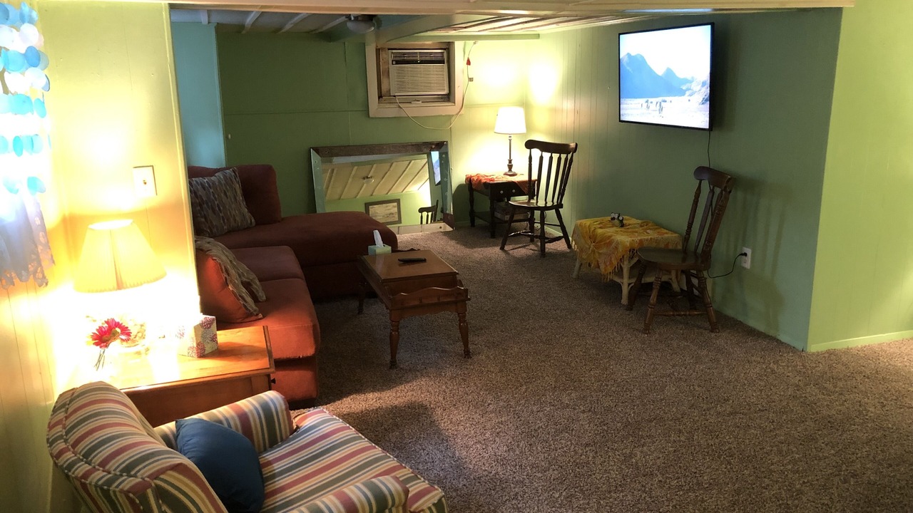 Photo of Livingroom in Bayview
