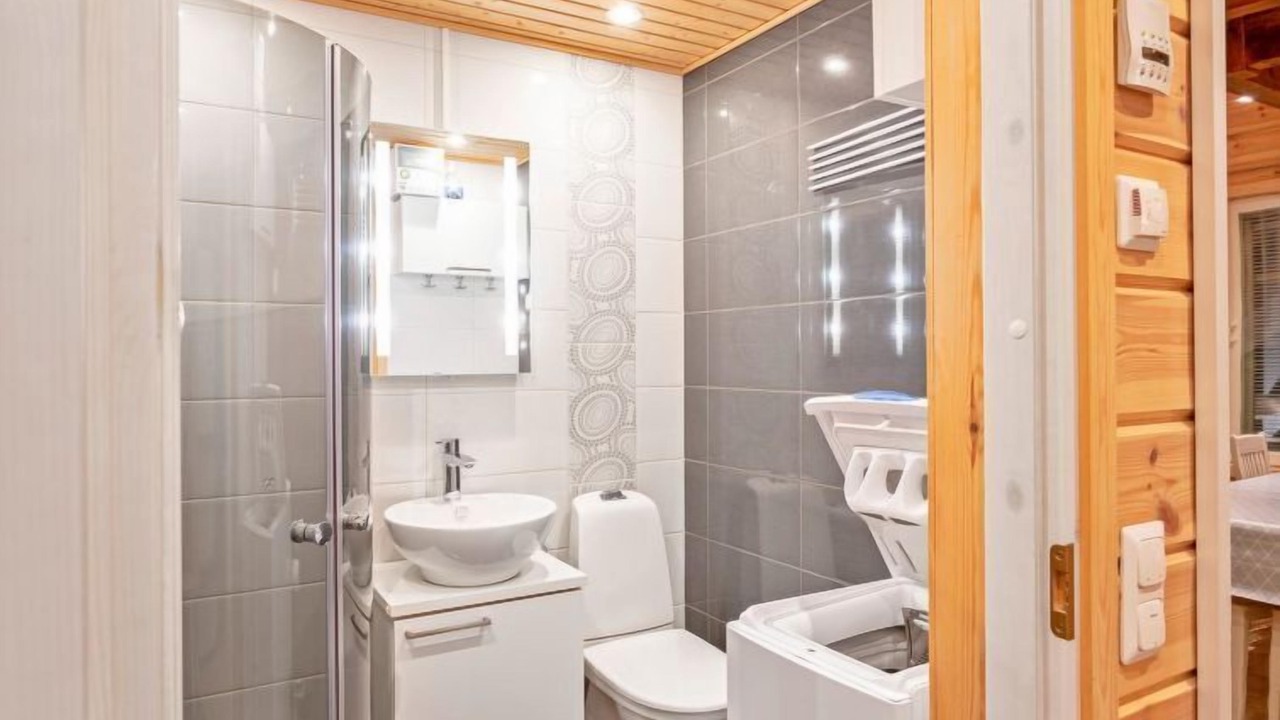 Photo of Bathroom in Yllas