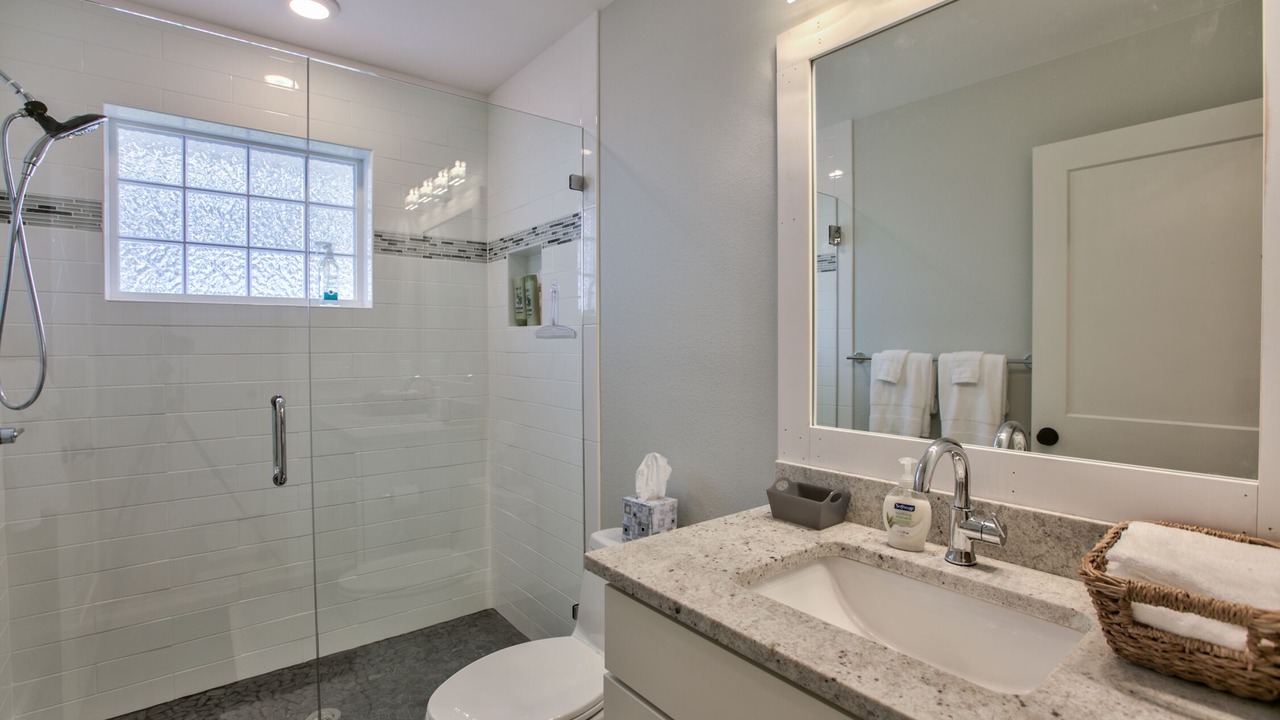 Photo of Bedroom in Alligator Point