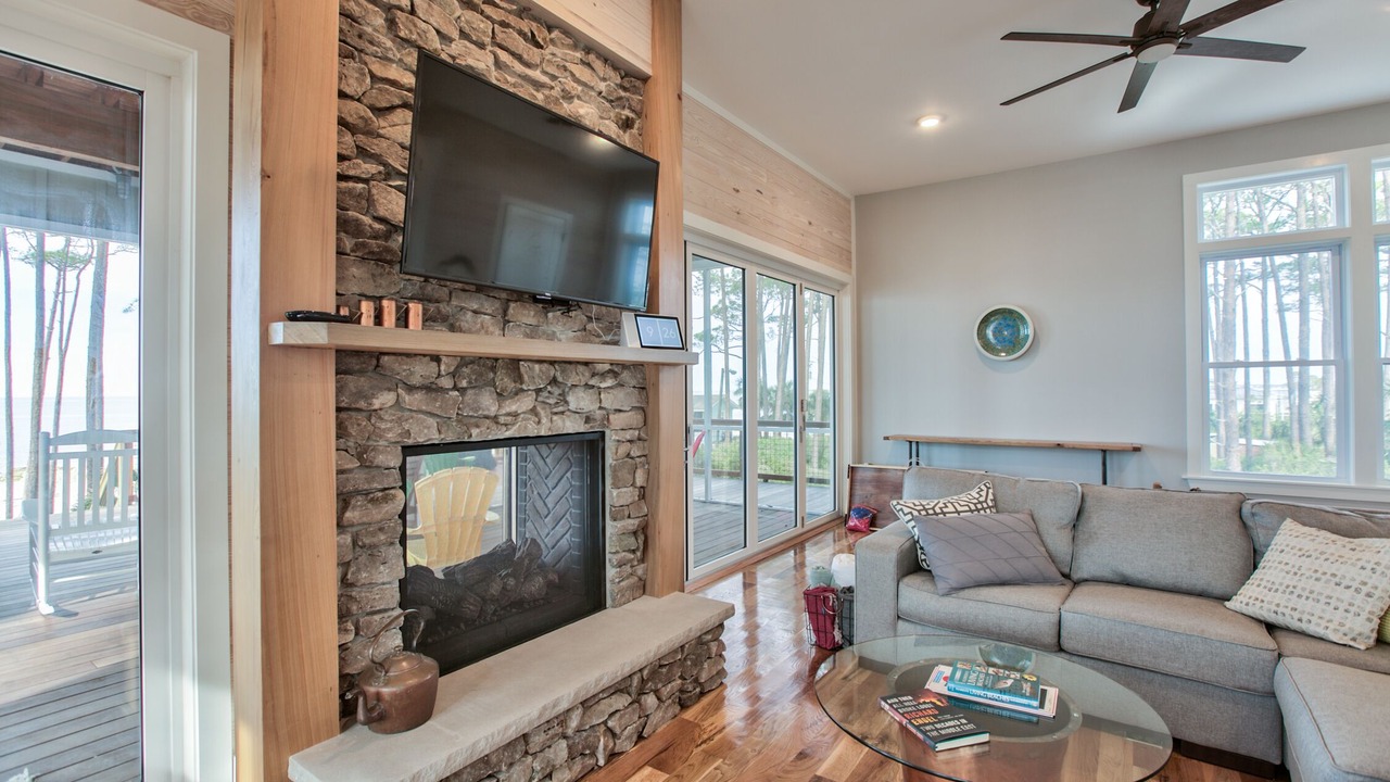 Photo of Livingroom in Alligator Point