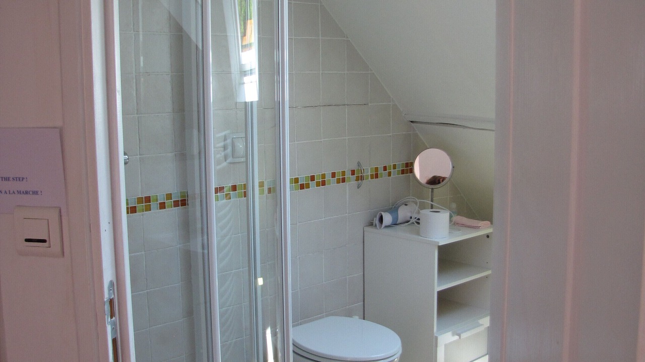 Photo of Bathroom in Lanvallay