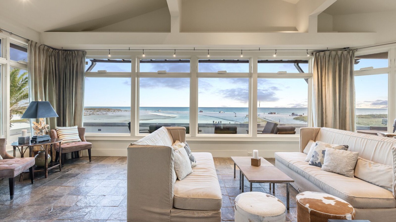Photo of Livingroom in Grayton Beach