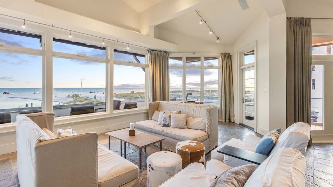 Photo of Livingroom in Grayton Beach
