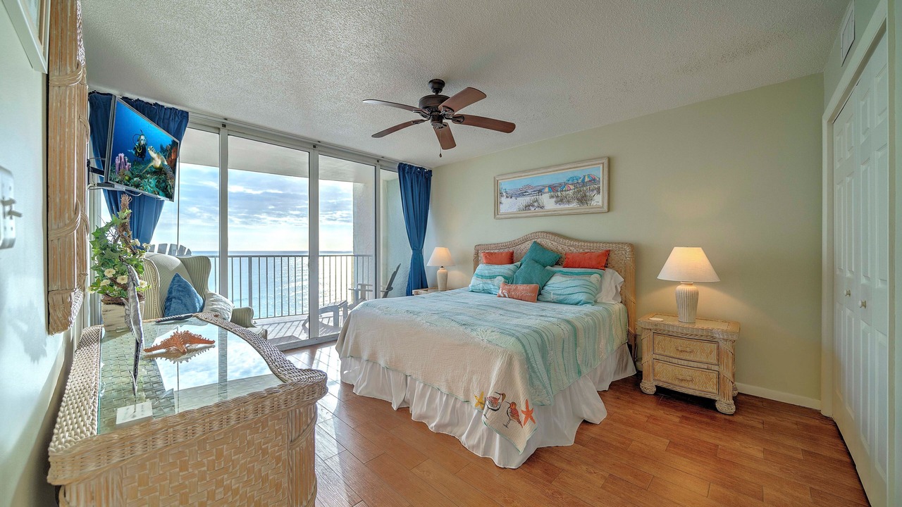 Photo of Bedroom in Long Beach