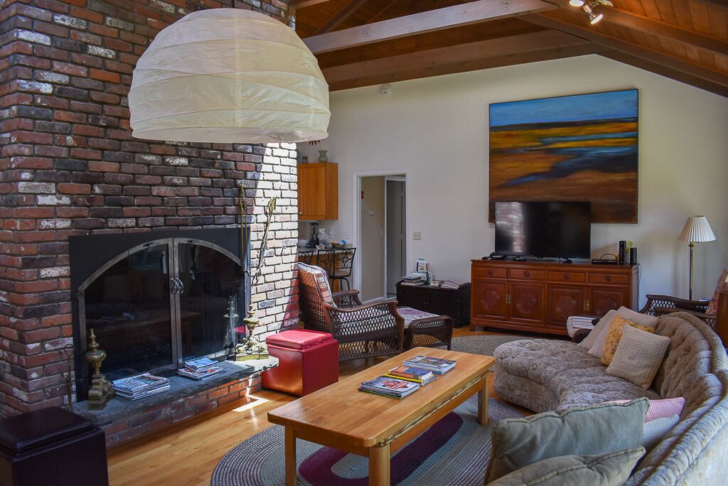 Photo of Livingroom in Dennis
