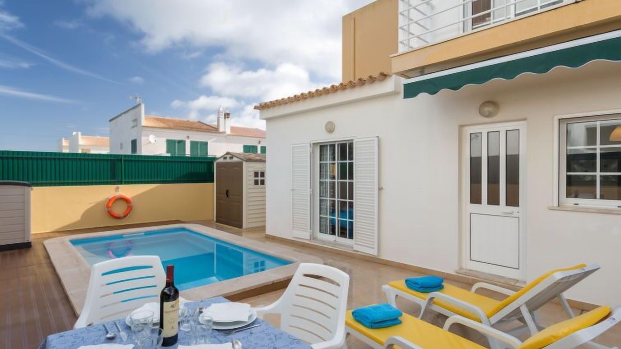 Photo of Outdoor in Pera