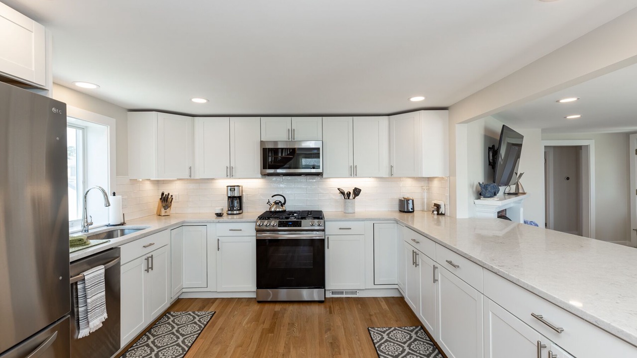 Photo of Kitchen in Popponesset