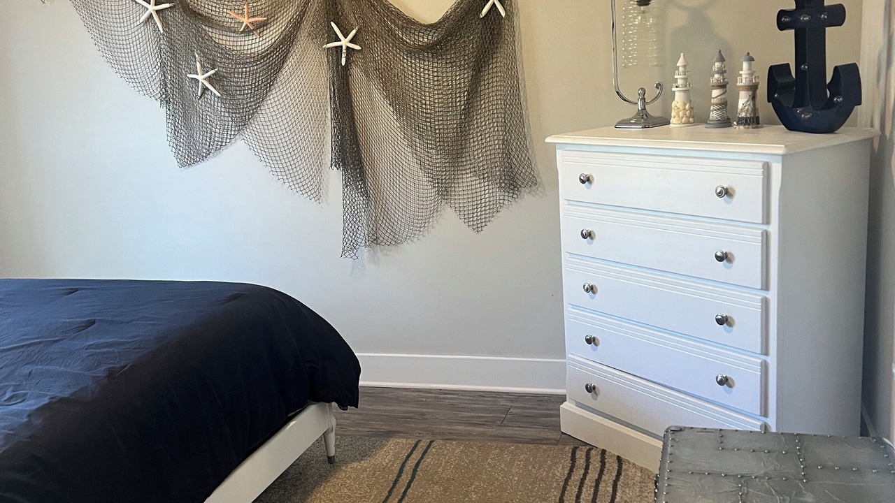 Photo of Bedroom in Riviera Beach