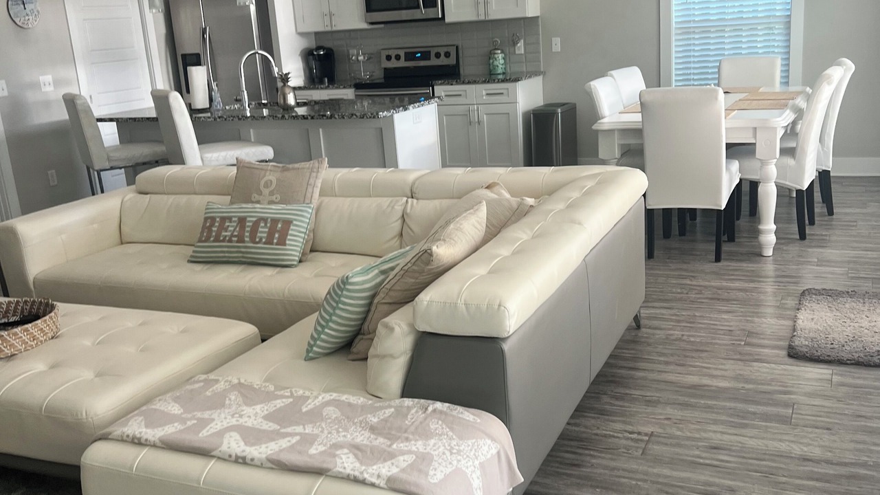 Photo of Livingroom in Riviera Beach