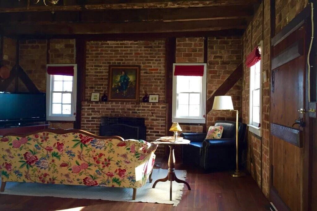 Photo of Livingroom in Zion Crossroads