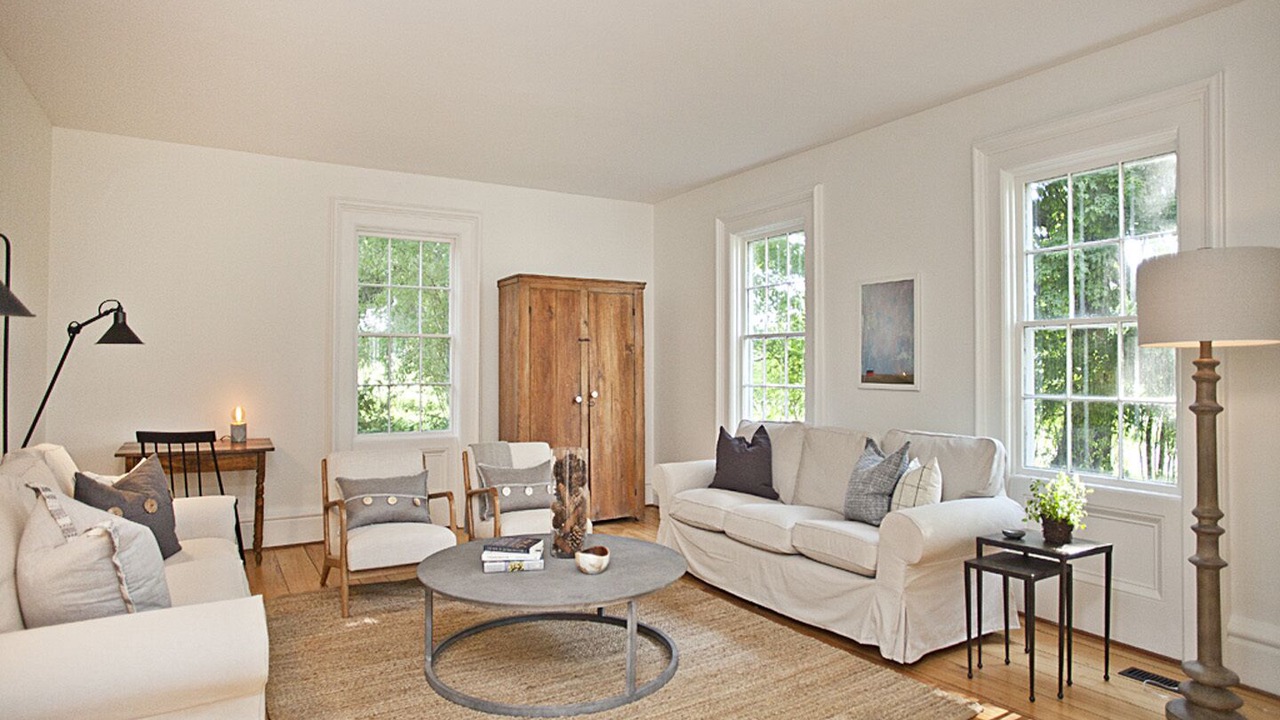 Photo of Livingroom in Manlius