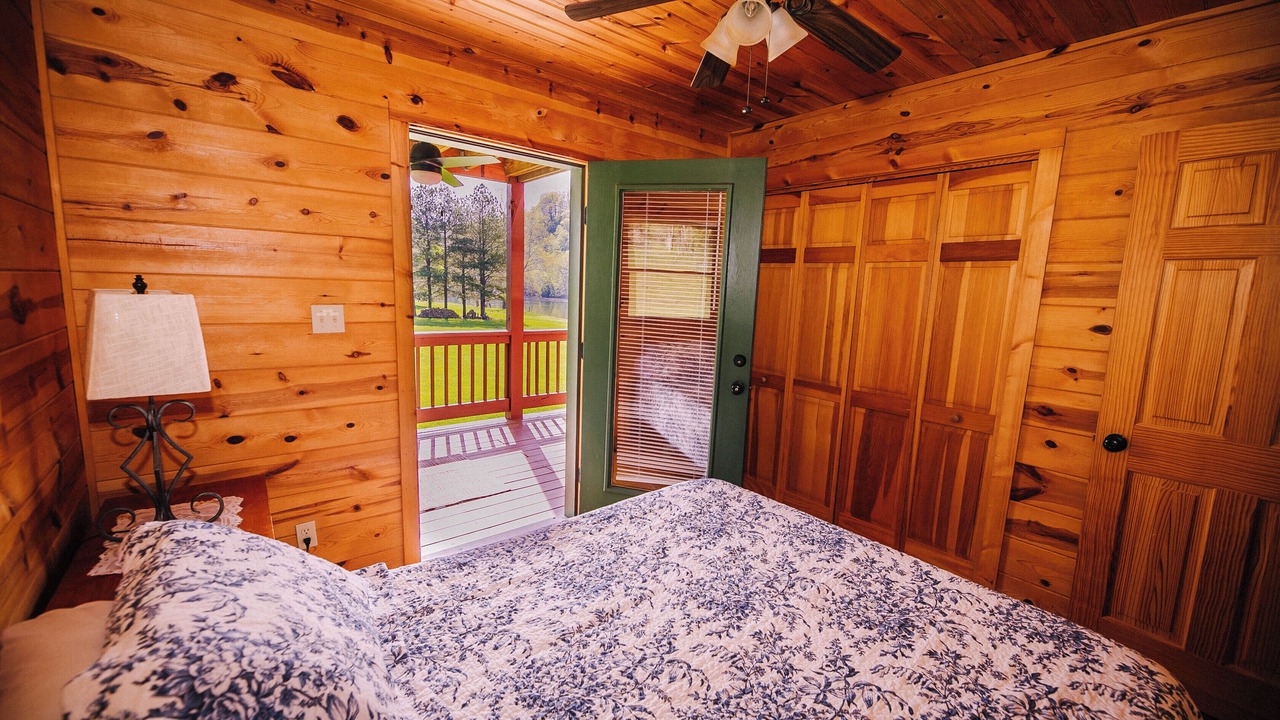Photo of Bedroom in Draper