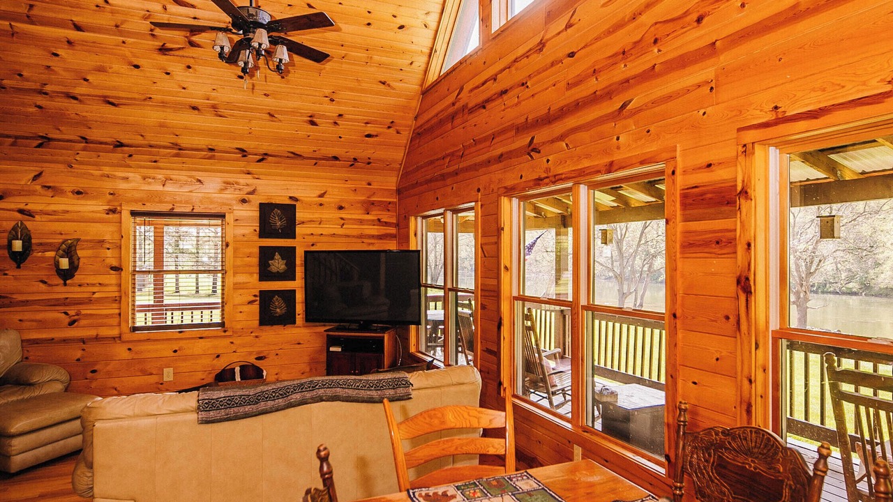 Photo of Livingroom in Draper
