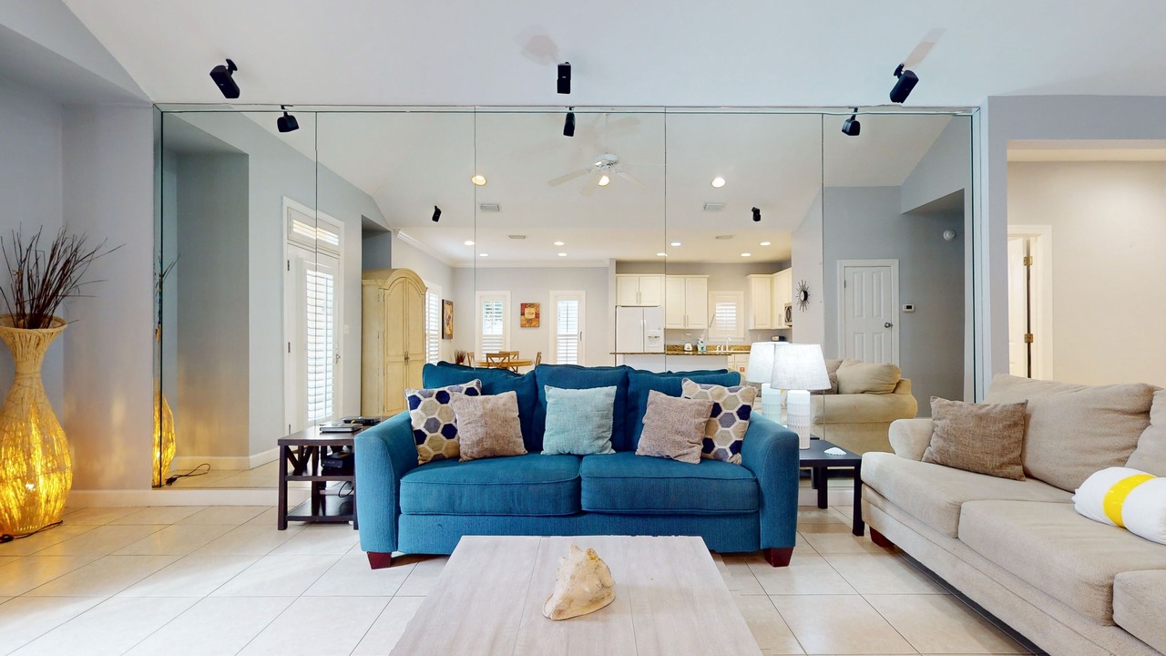 Photo of Livingroom in Emerald Waters Village