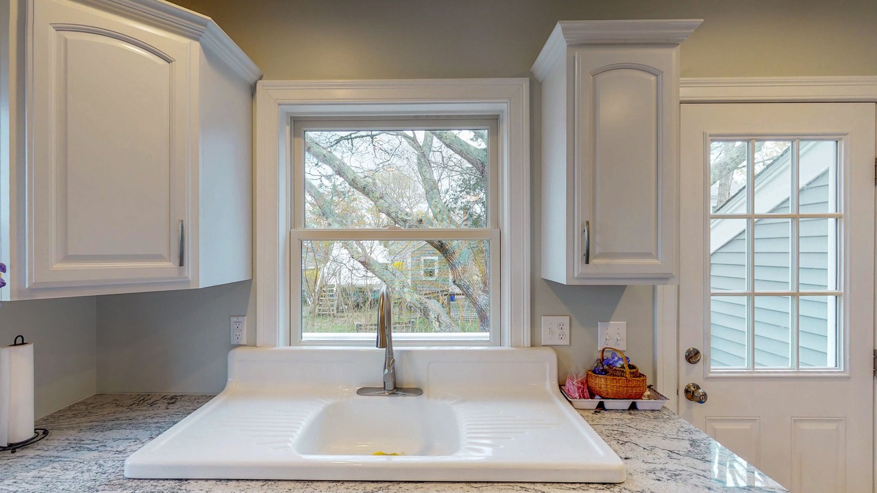Photo of Bathroom in Teaticket