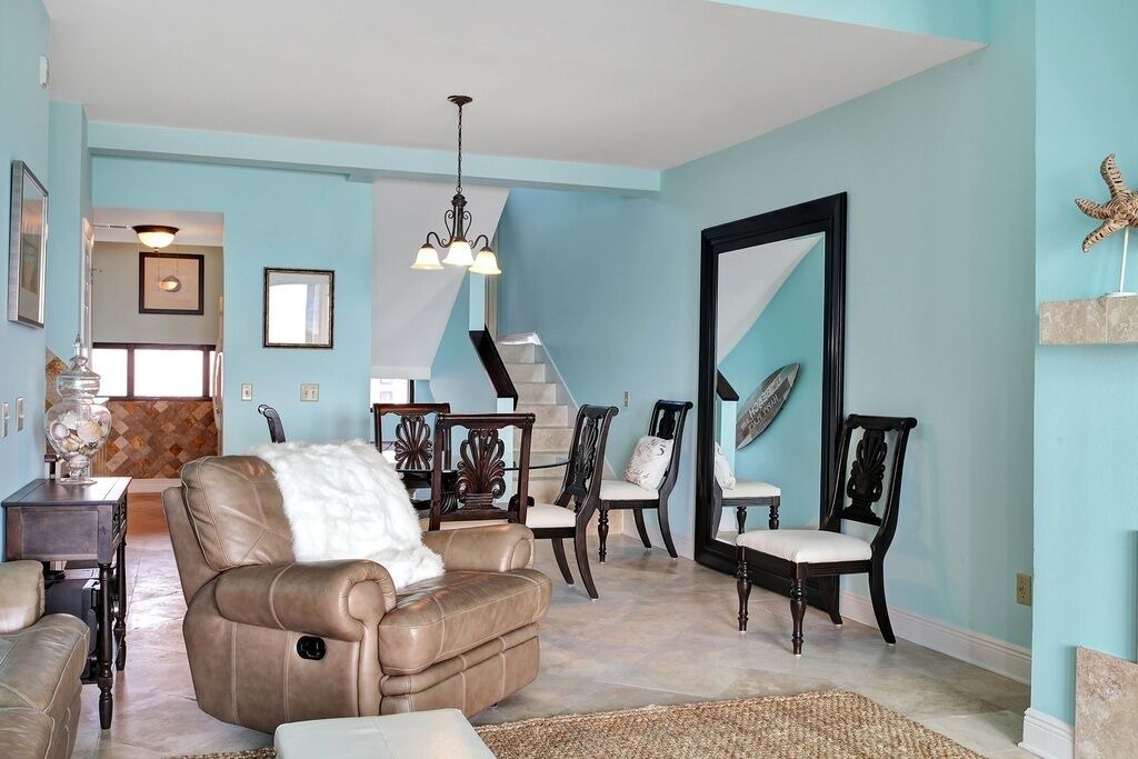 Photo of Livingroom in Pensacola Beach