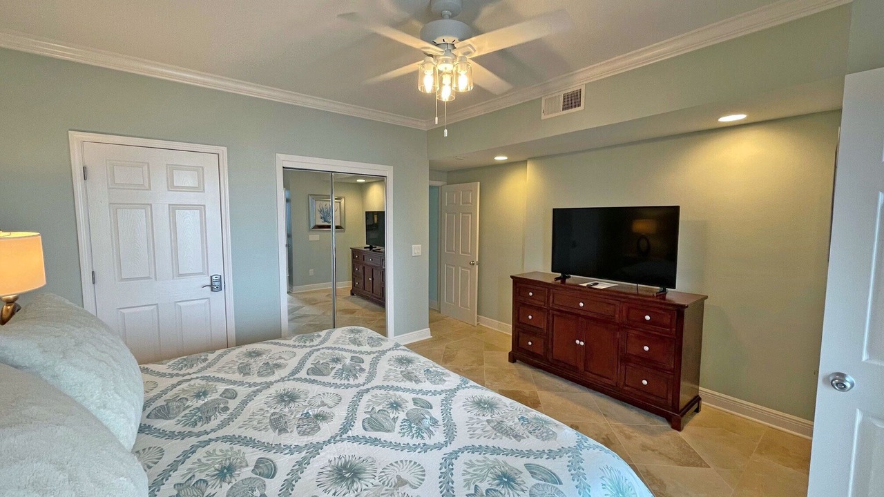 Photo of Bedroom in Pensacola Beach