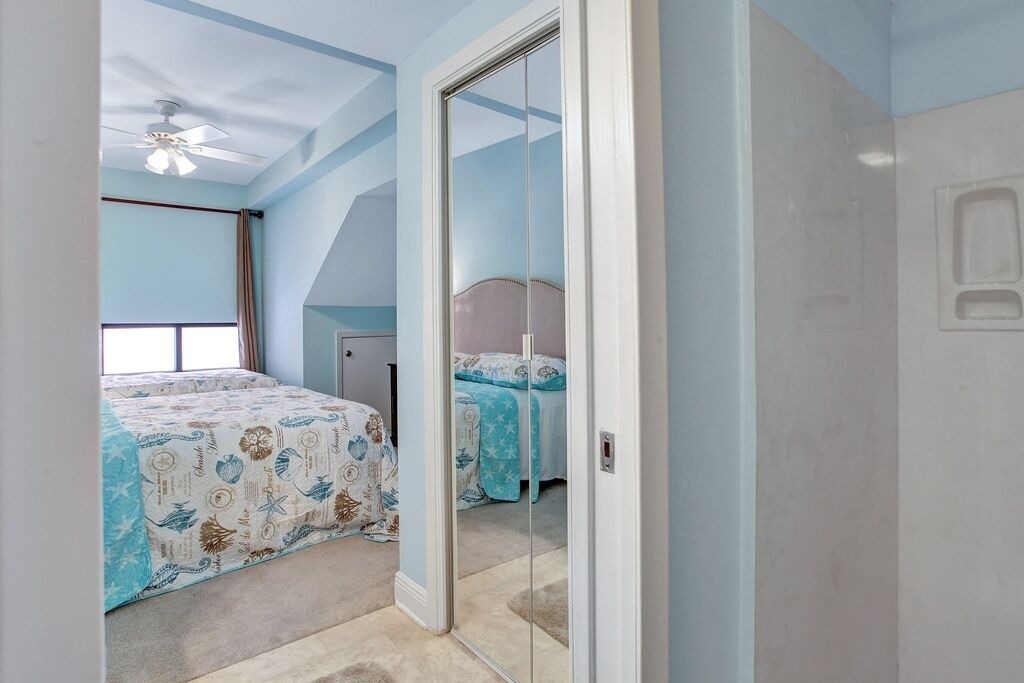 Photo of Bedroom in Pensacola Beach
