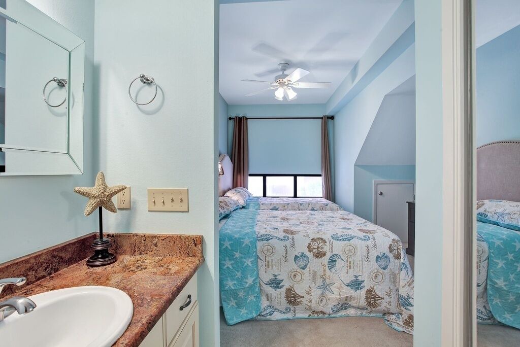 Photo of Bedroom in Pensacola Beach