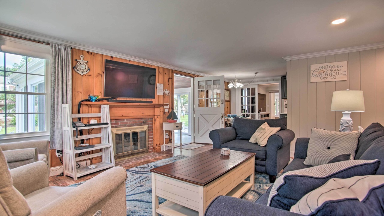 Photo of Livingroom in Bass River