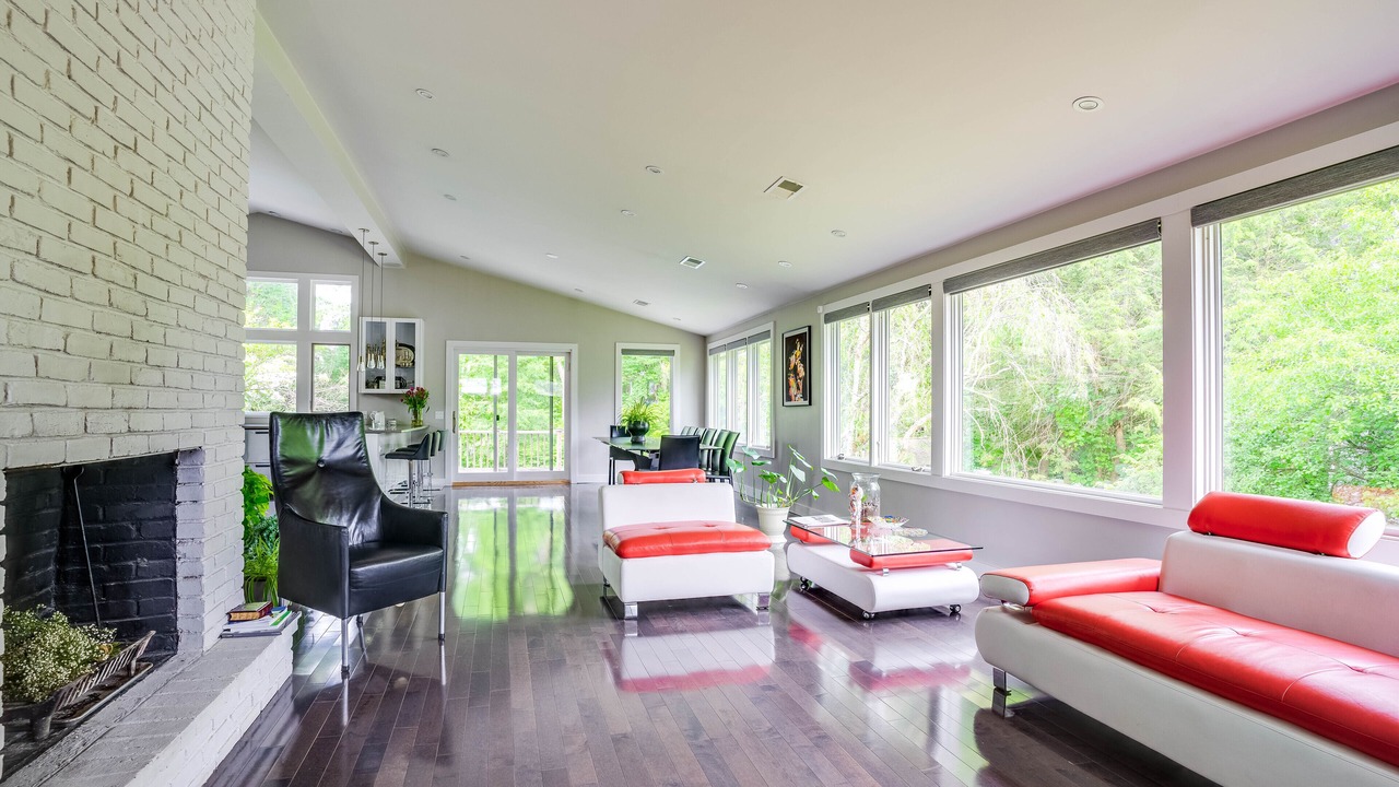 Photo of Livingroom in Newton