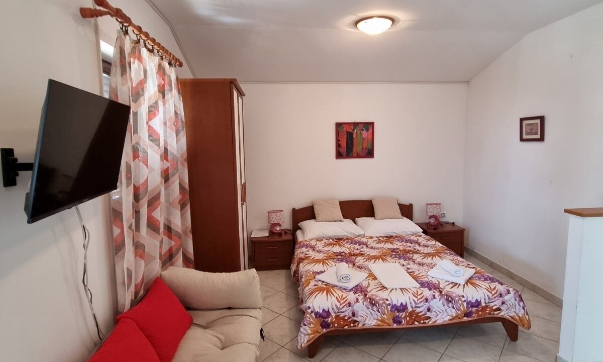 Photo of Bedroom in Baska
