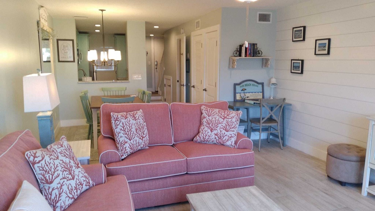 Photo of Livingroom in Crescent Beach