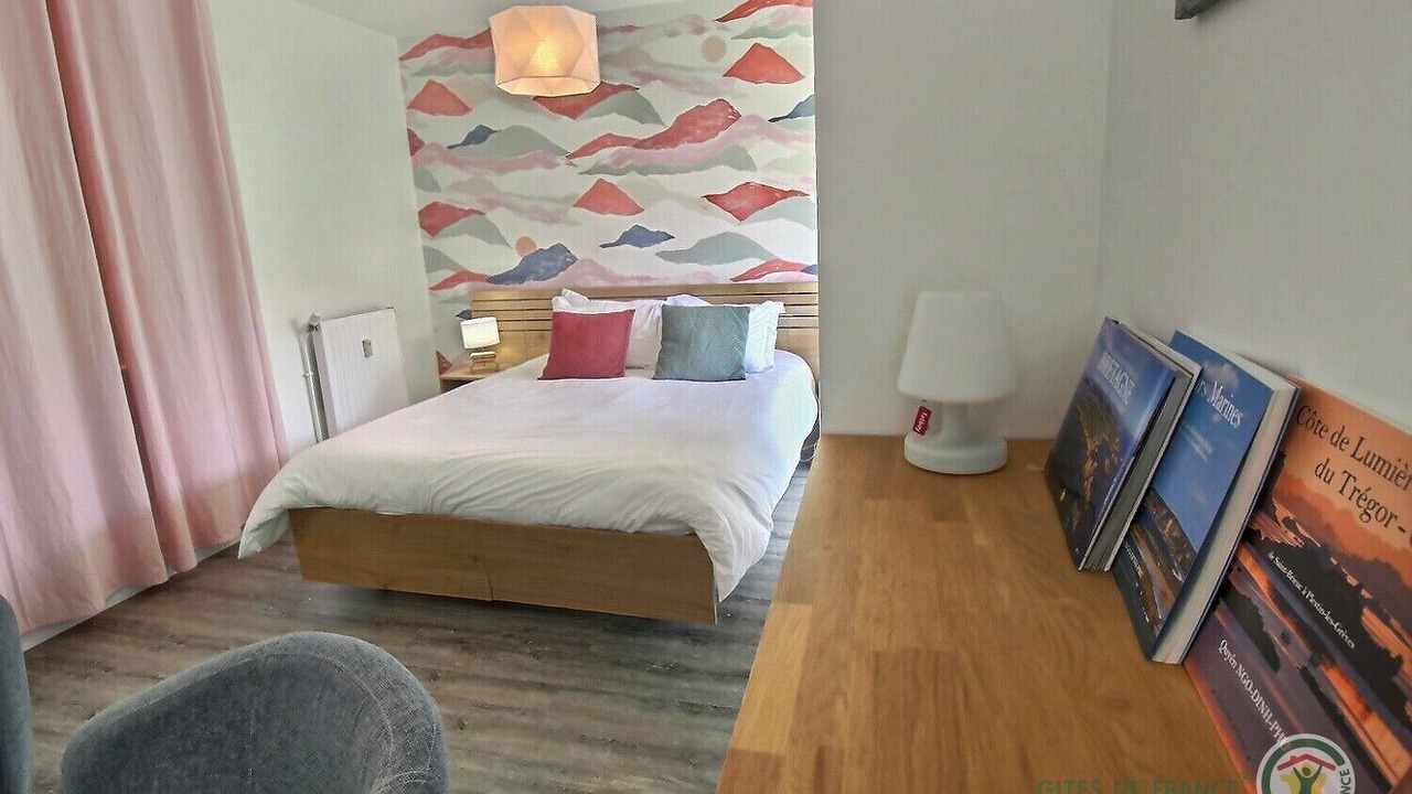 Photo of Bedroom in Saint-Brieuc