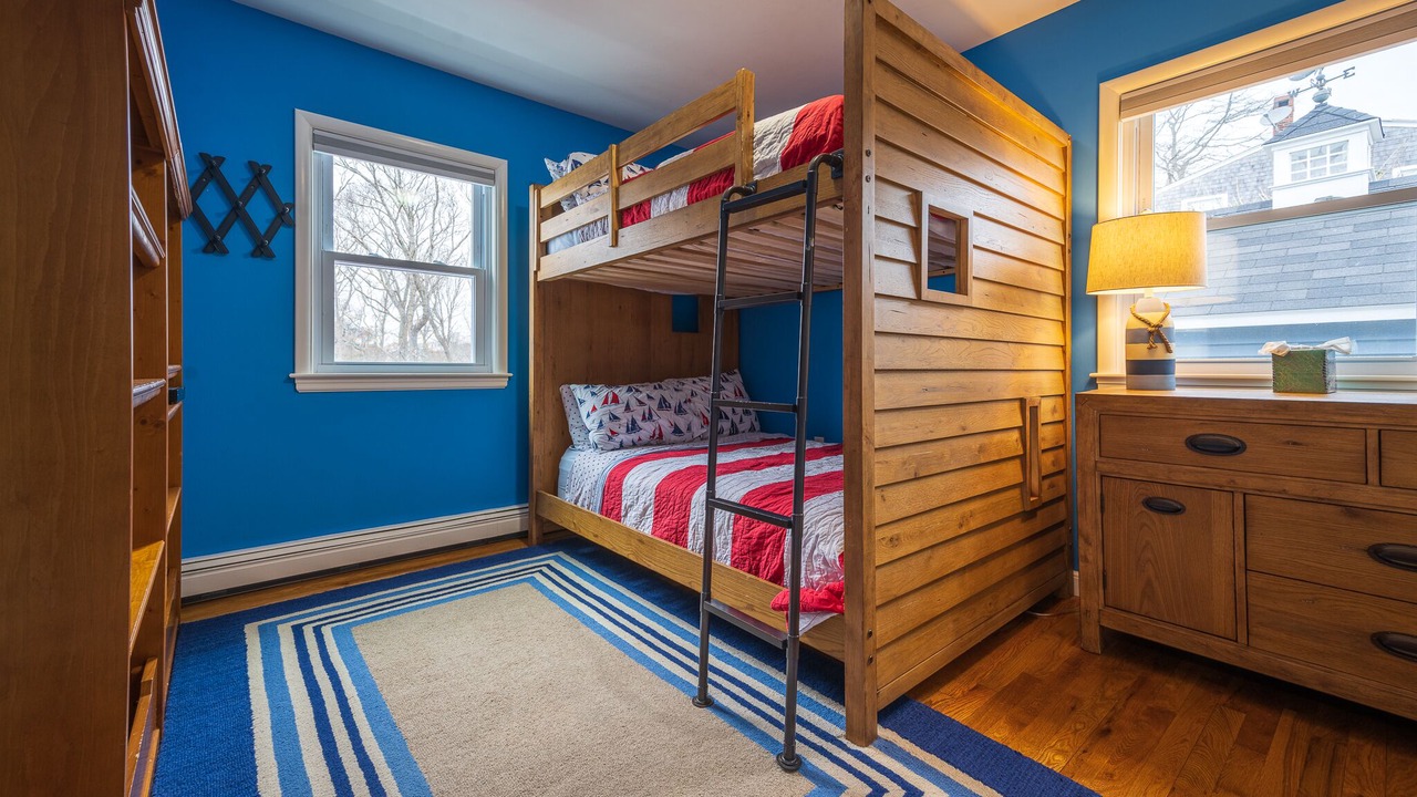 Photo of Bedroom in Manomet