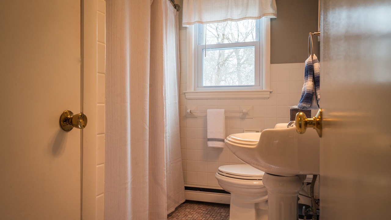 Photo of Bathroom in Manomet