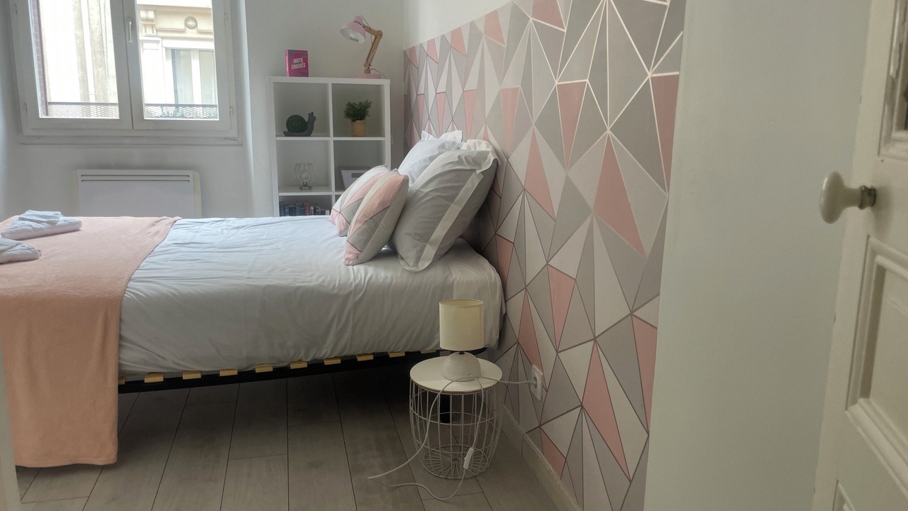 Photo of Bedroom in Quartier Chorier-Berriat