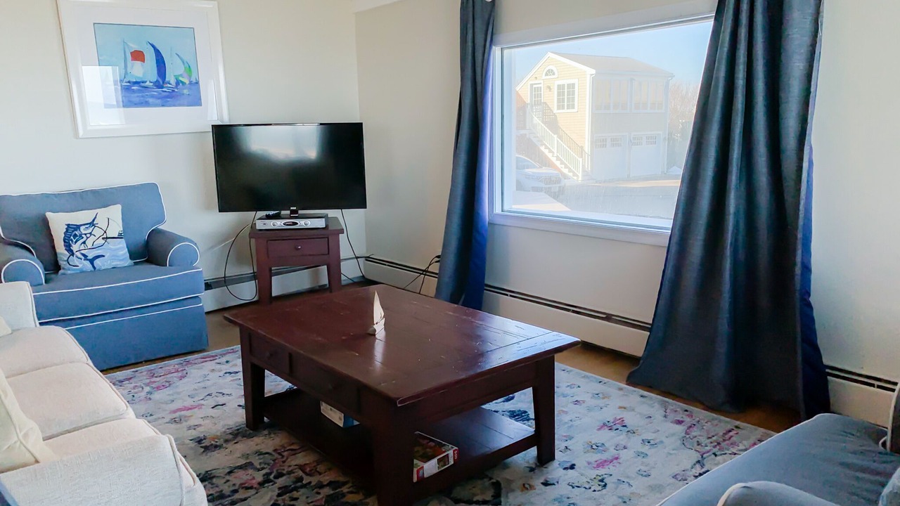 Photo of Livingroom in Brant Rock