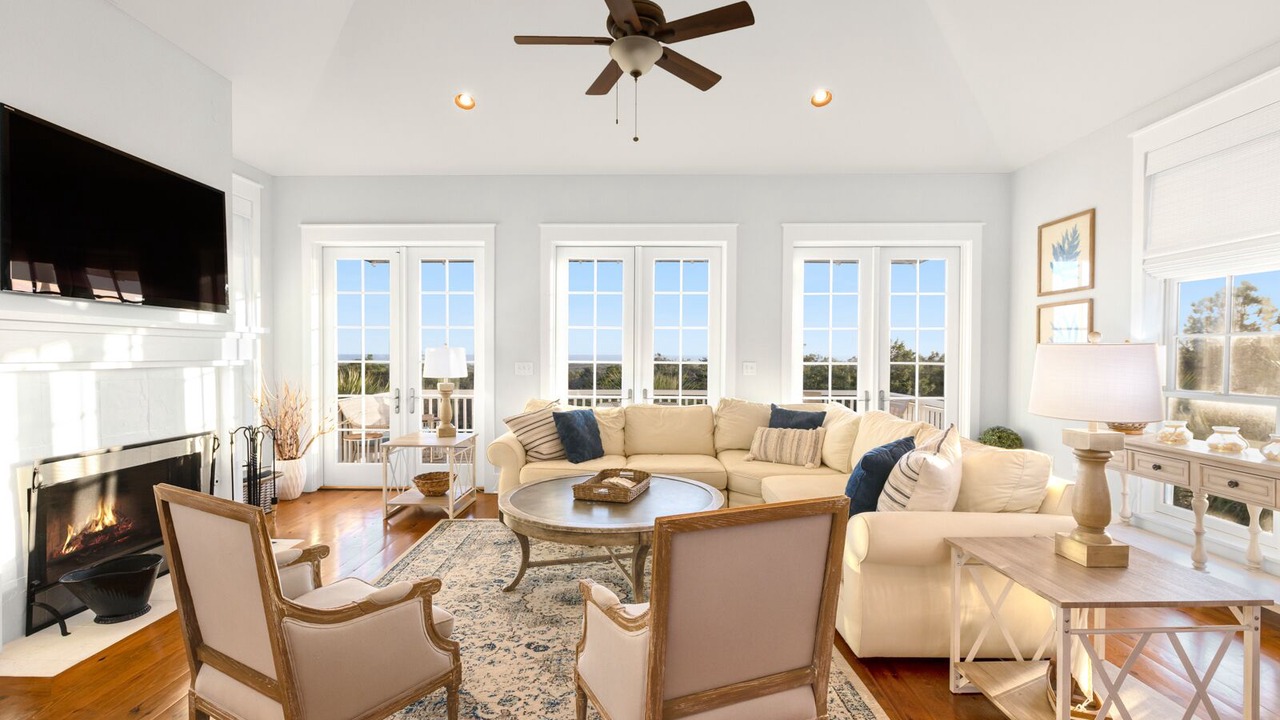 Photo of Livingroom in Dune Allen Beach