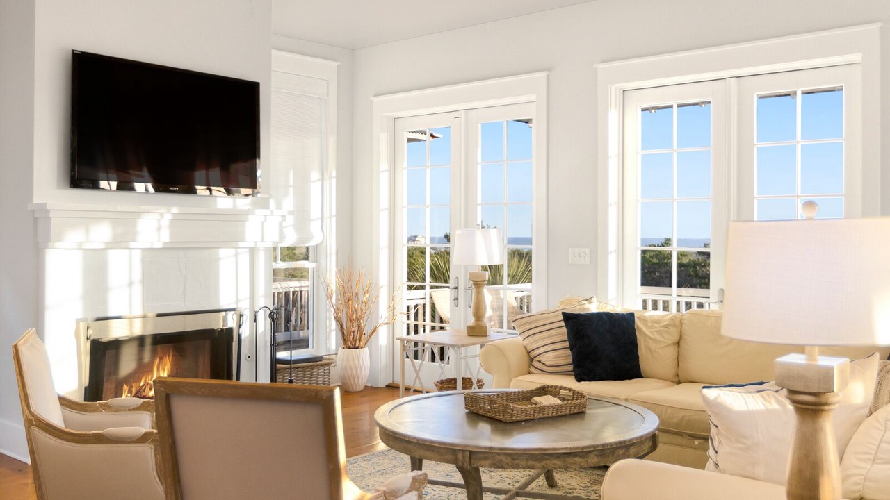 Photo of Livingroom in Dune Allen Beach