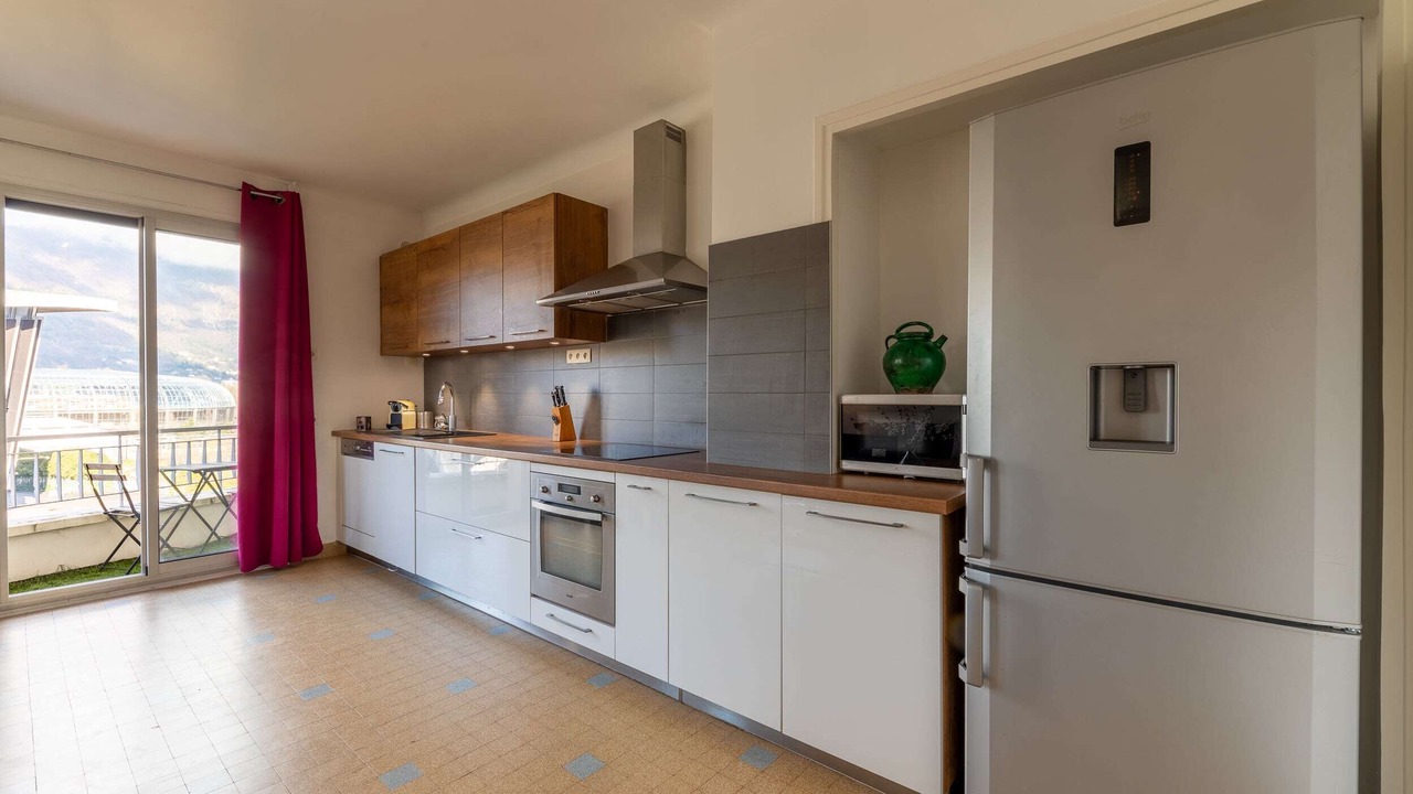 Photo of Kitchen in Quartier Exposition-Bajatiere