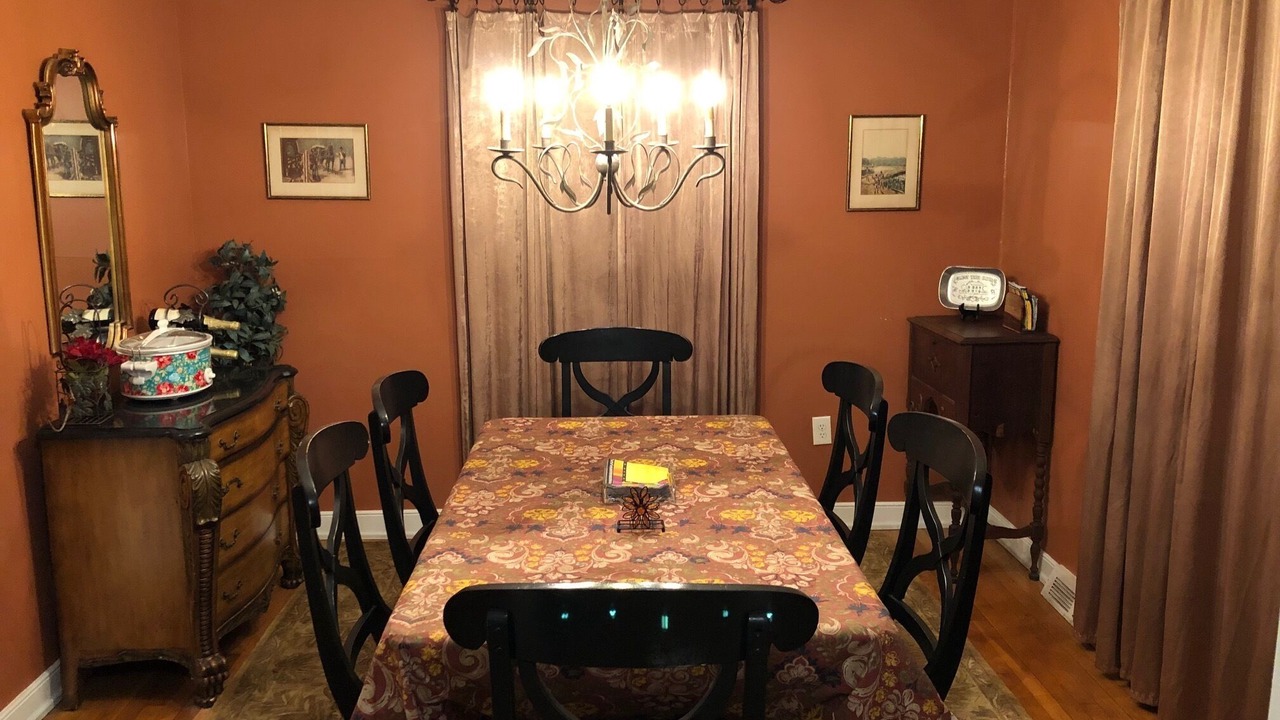 Photo of Livingroom in Three Chopt