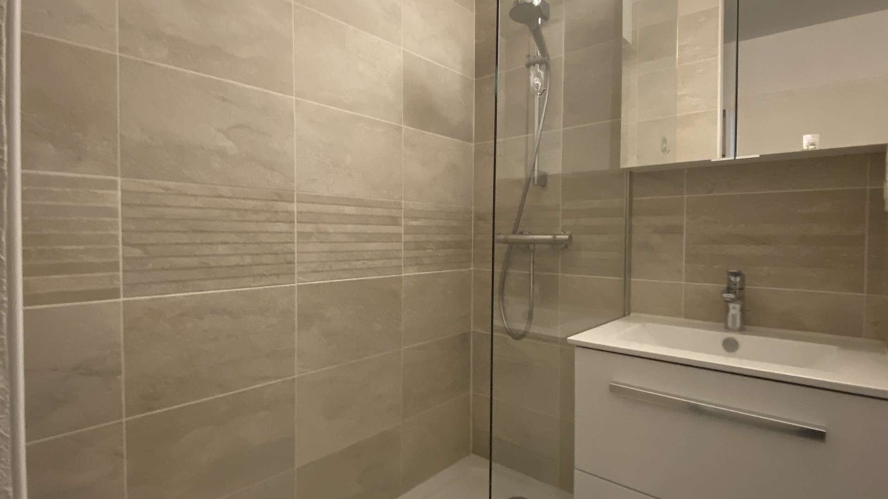 Photo of Bathroom in Tregastel