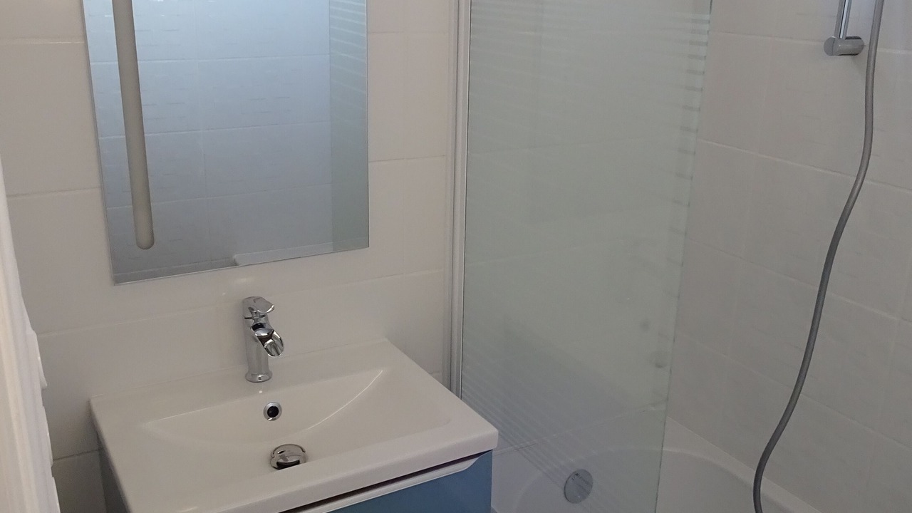 Photo of Bathroom in Hillion