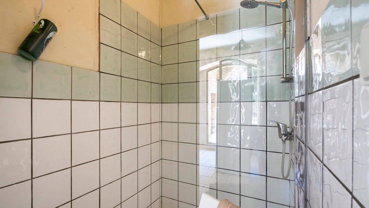 Photo of Bathroom in Oppede