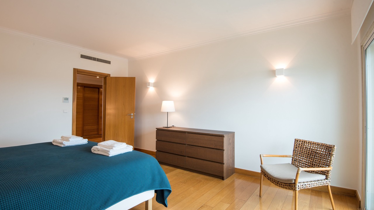 Photo of Bedroom in Estoril