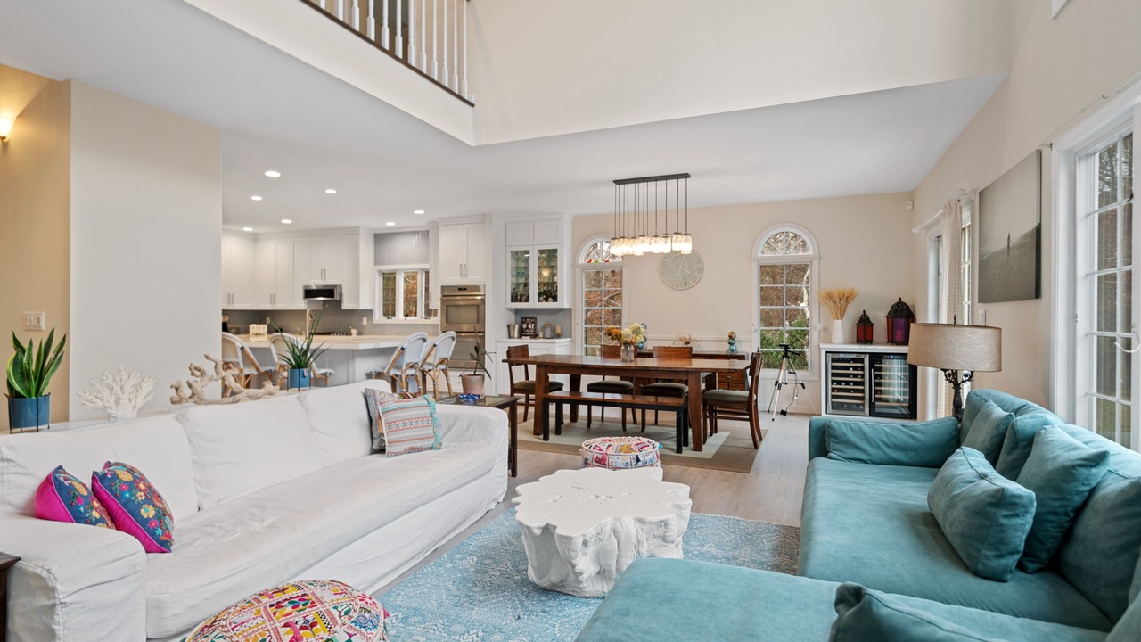 Photo of Livingroom in Westhampton