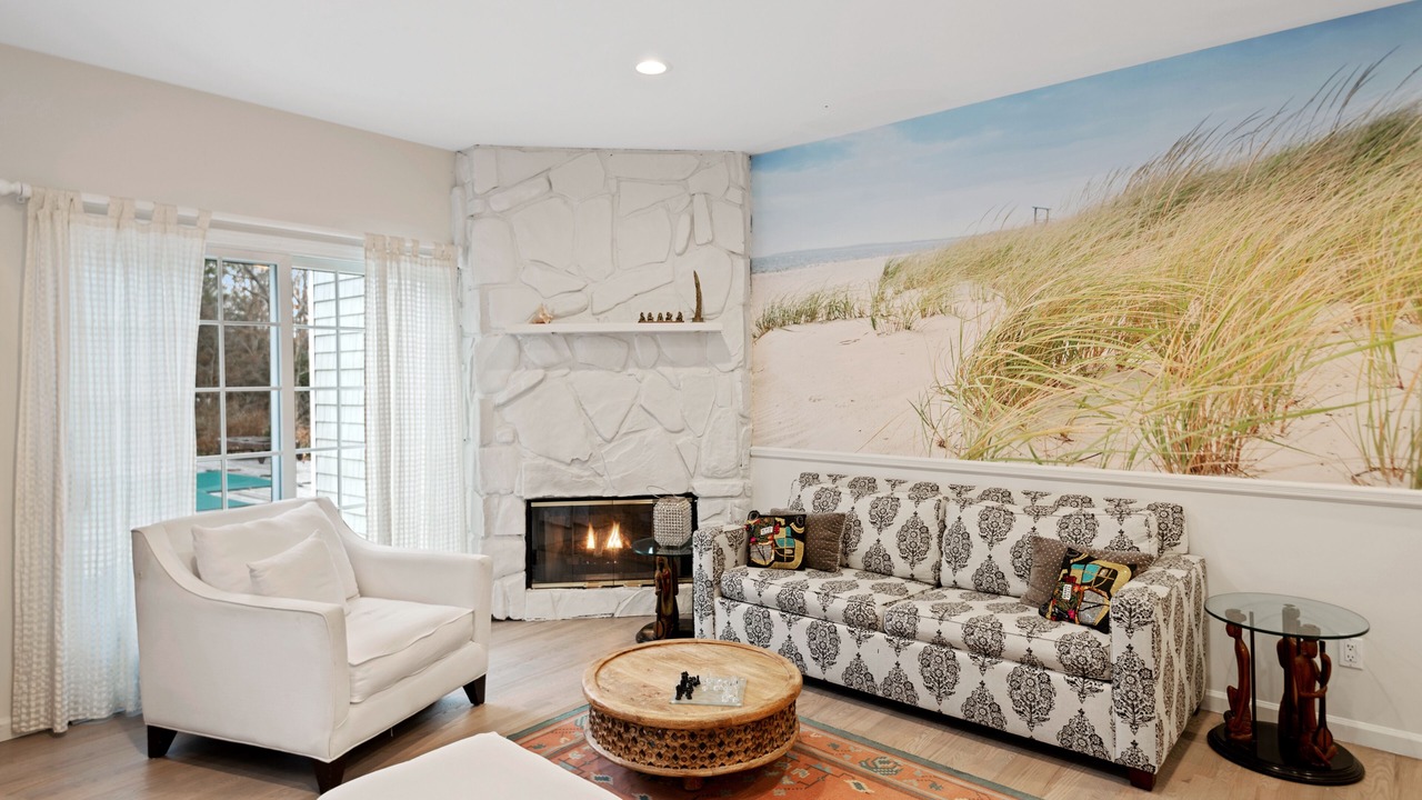 Photo of Livingroom in Westhampton