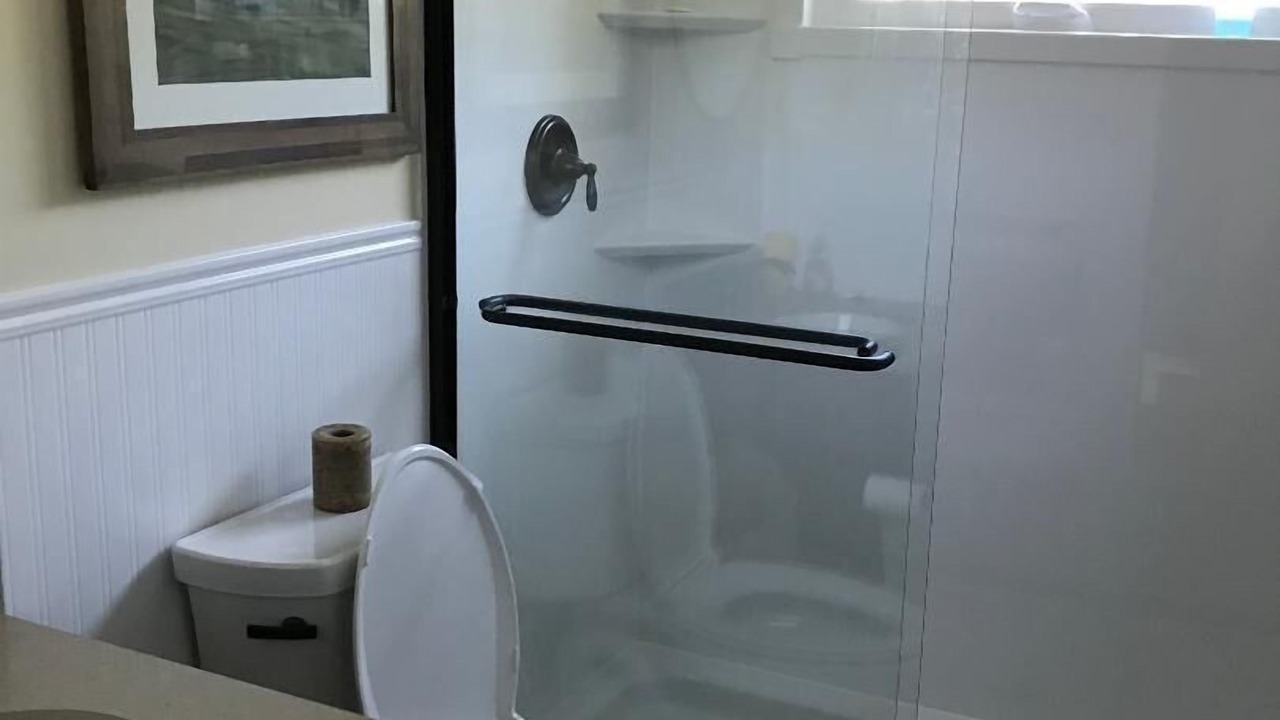 Photo of Bathroom in Shinnecock Hills
