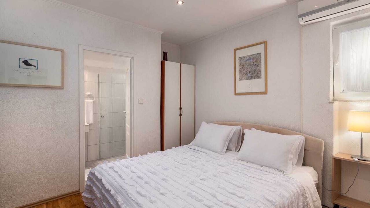 Photo of Bedroom in Gornji Kono