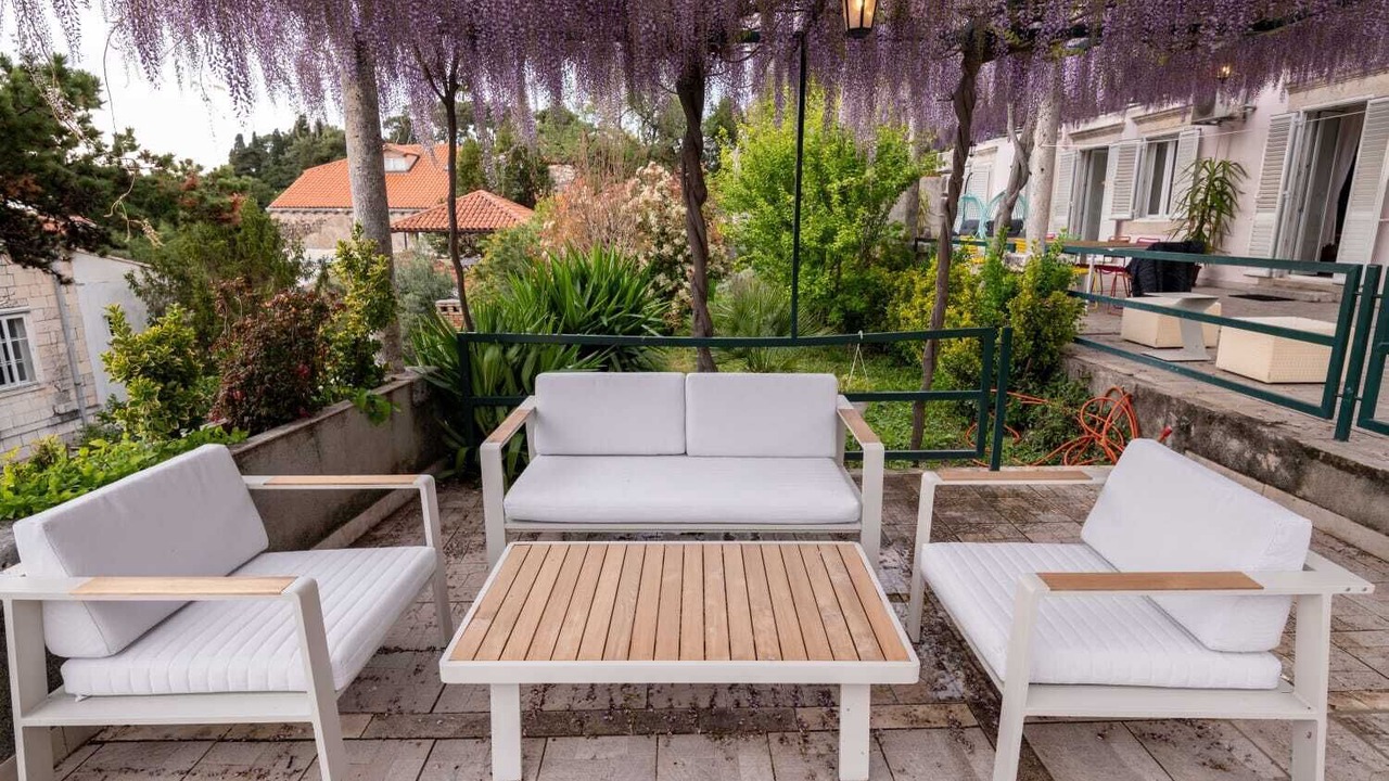 Photo of Patio Balcony in Gornji Kono