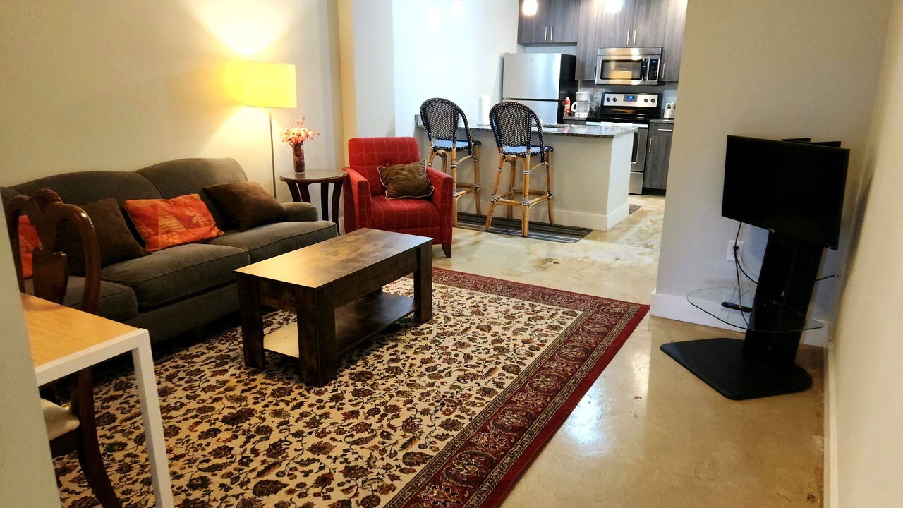 Photo of Livingroom in Monroe Ward