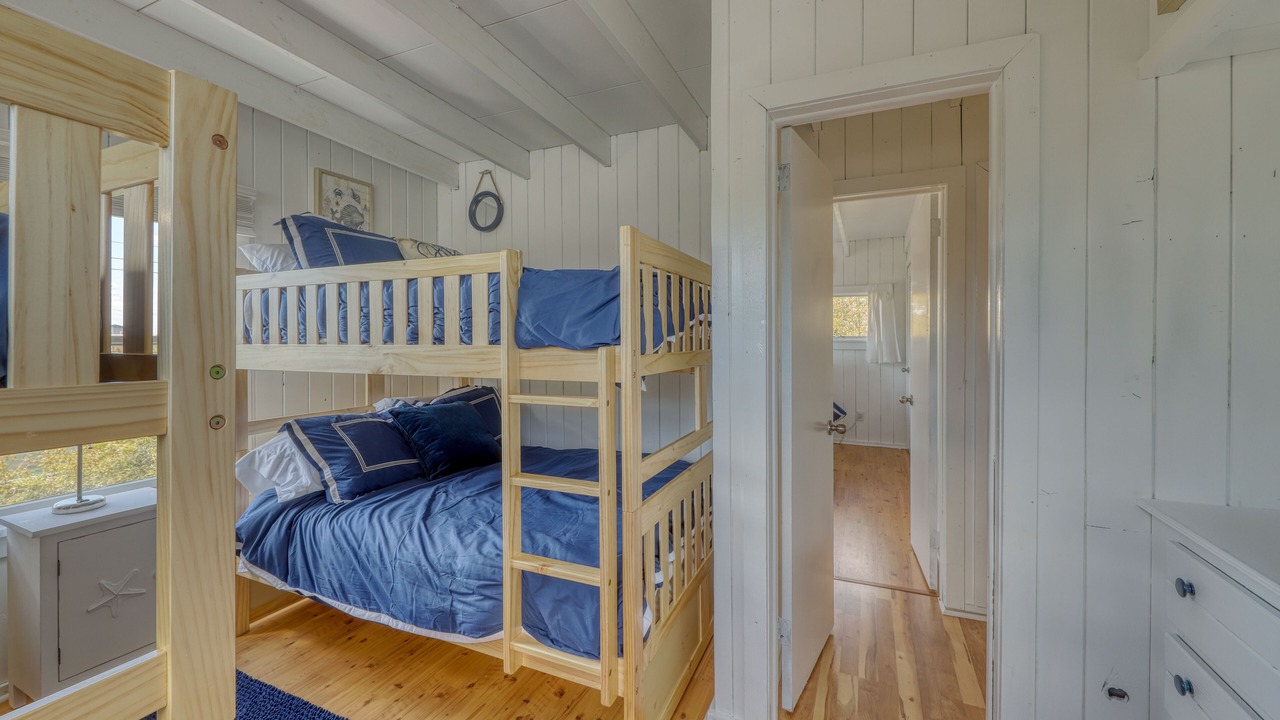 Photo of Bedroom in Ocean Bay Park