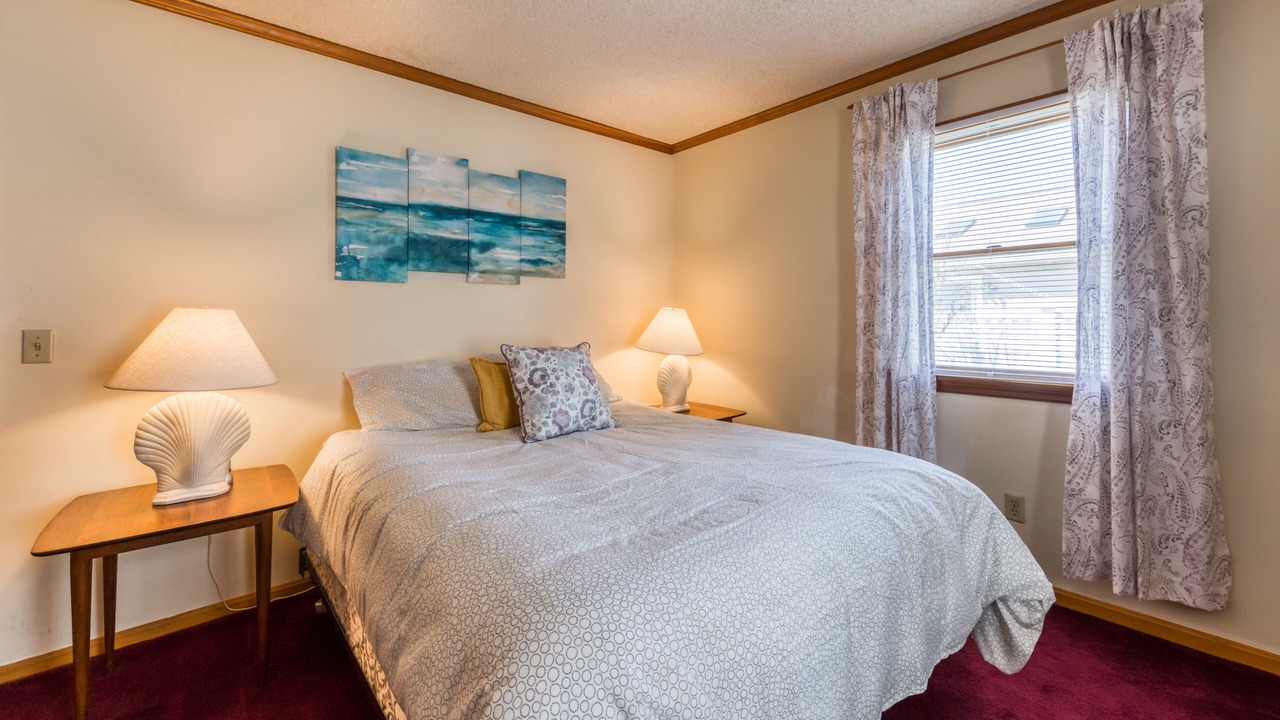 Photo of Bedroom in Caine Woods