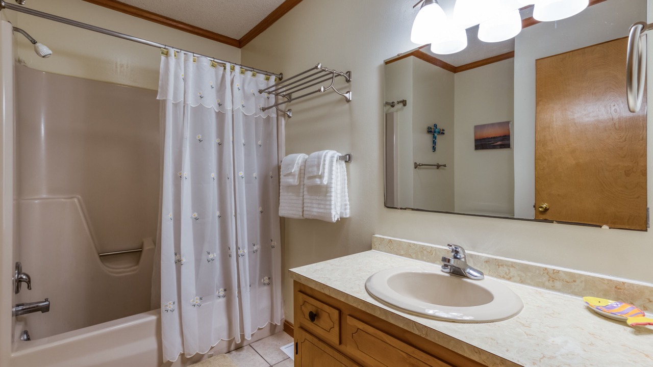 Photo of Bathroom in Caine Woods