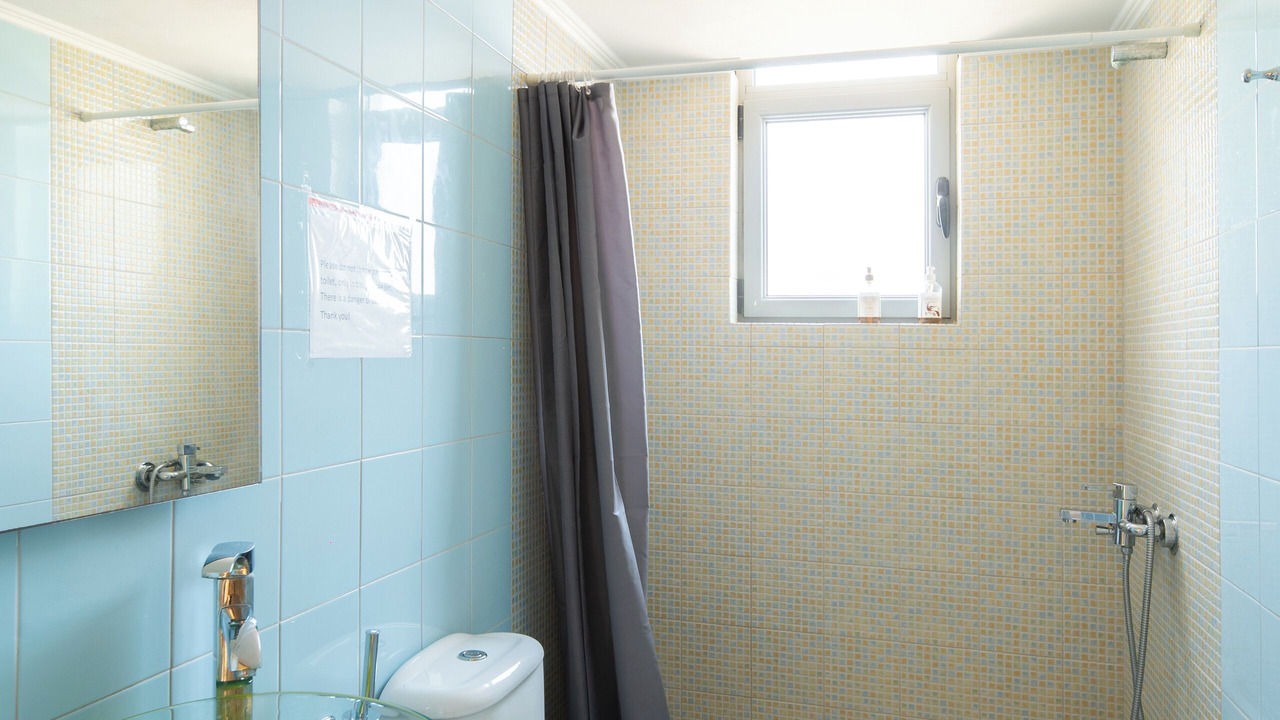 Photo of Bathroom in Trochalia